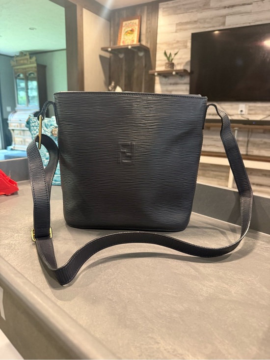 Fendi Handbags - Fendi Vintage Epi Leather Bag, Beautiful Condition!